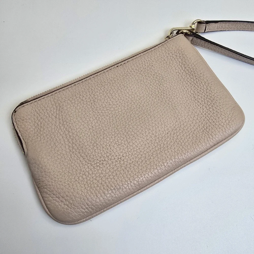 Michael Kors Pebbled Leather Wristlet Clutch Wallet Blush Pink Zip Top Gold Tone